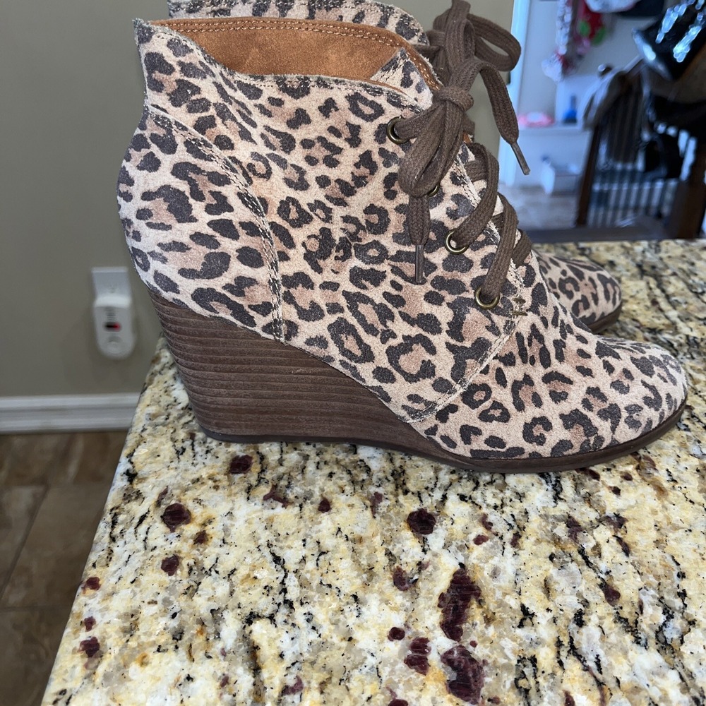 Lucky Brand Women's  Animal Print Wedge Booties 7M